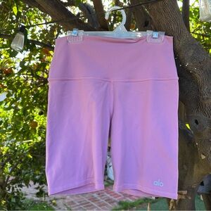 ALO Yoga Women's Pink Gym Shorts